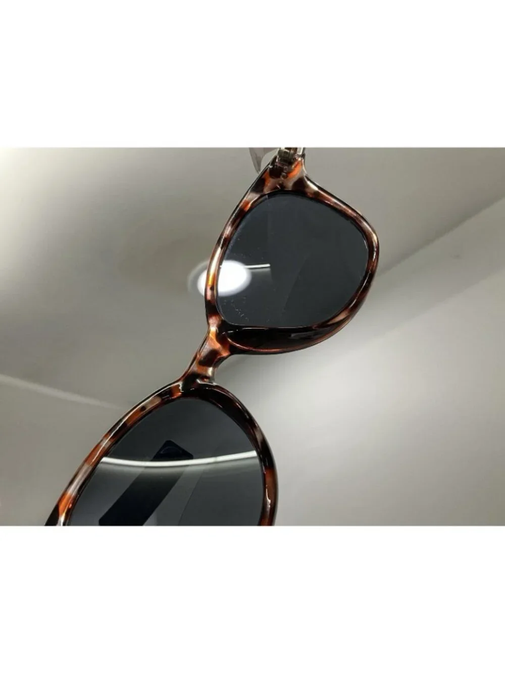 Peepers frame very
